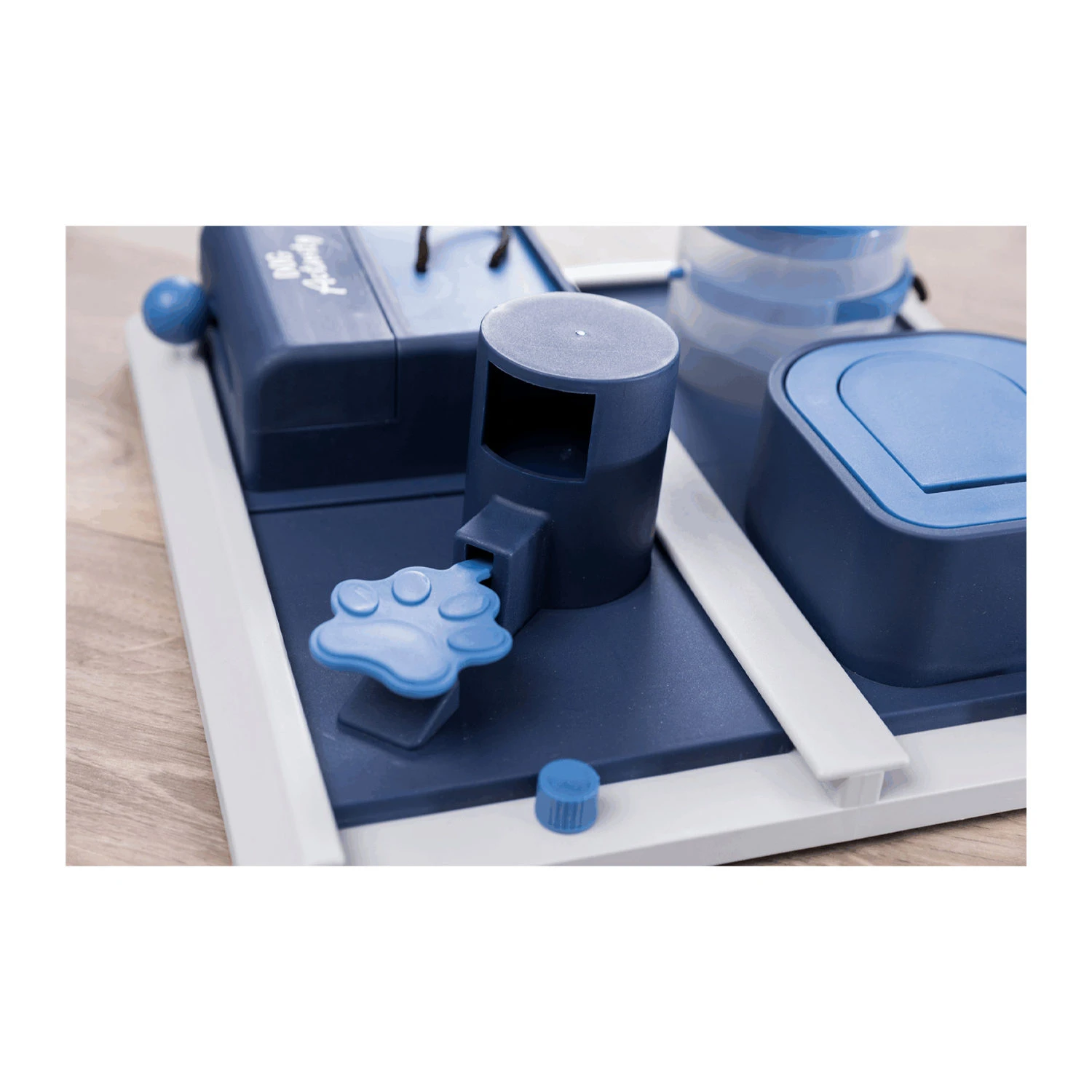 Trixie Dog Activity Poker Box 2 8 Trixie Dog Activity Poker Box 2 - Afbeelding 6